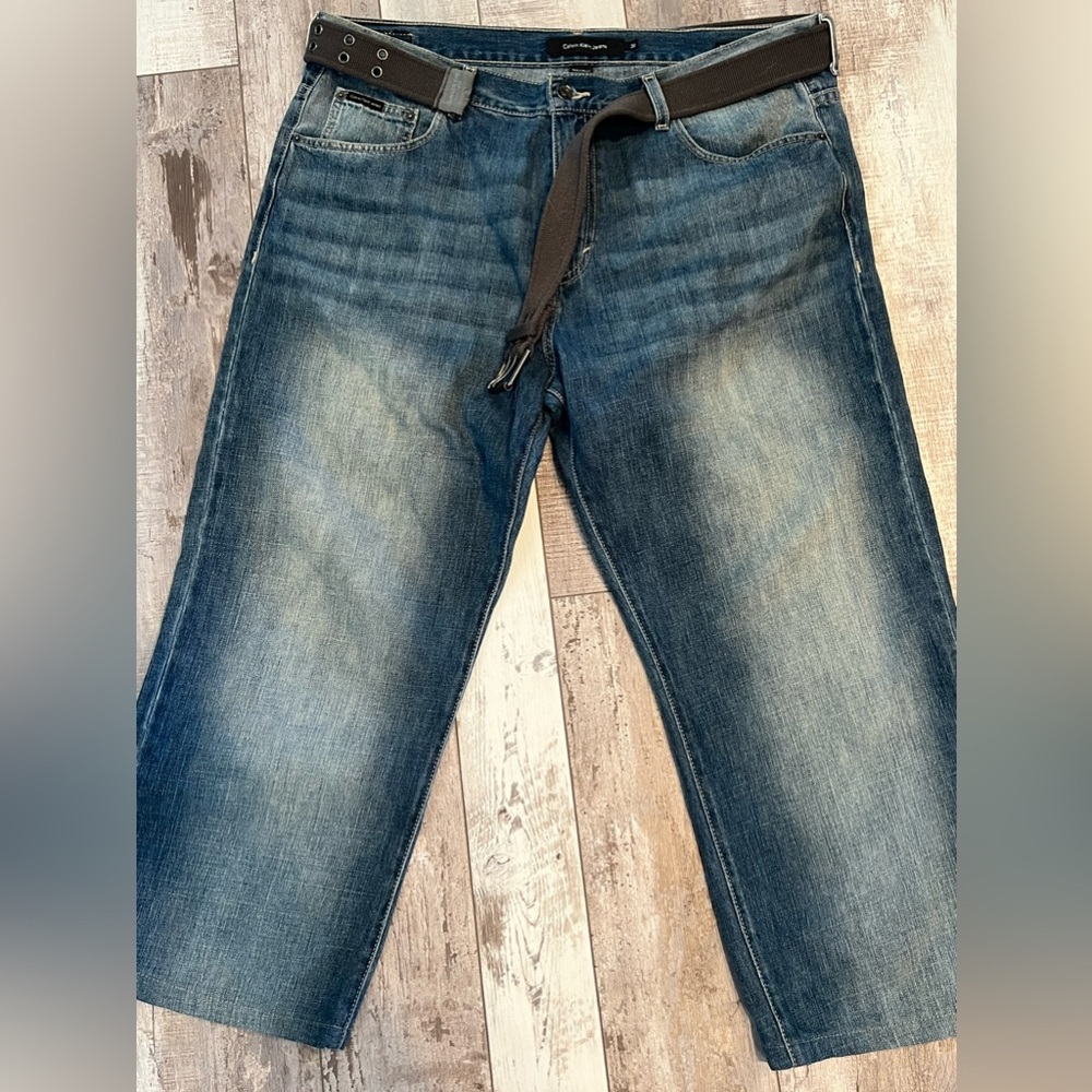 Calvin Klein Relaxed Fit Jeans. Size 38. Soft & Comfy. Includes Belt.